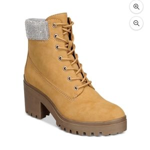 WILD PAIR Womens Brown Lug Sole Rhinestone Slip Resistant Bentli Round Toe Block